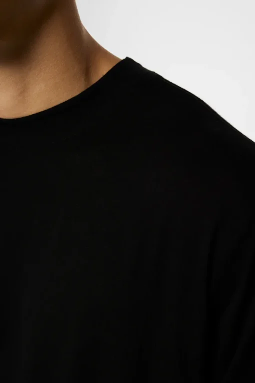 T-shirts|Tops<J.Lindeberg Arnie mock neck LS t-shirt Black