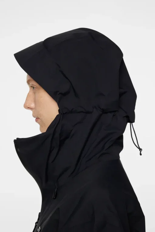 Ski|Outerwear<J.Lindeberg Ascend Shell Jacket Black