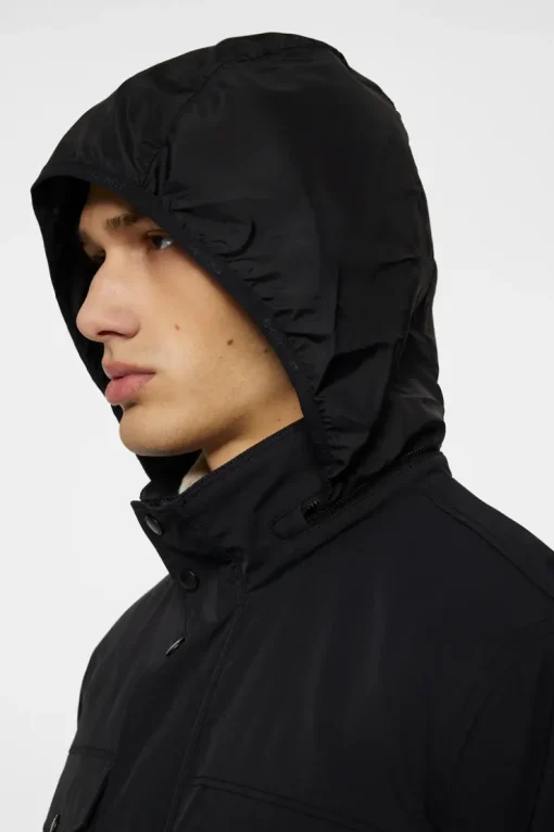 Jackets|Outerwear<J.Lindeberg Bailey Poly Jacket Black