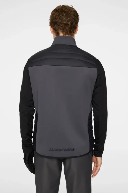 Golf|Ski<J.Lindeberg Holden Quilt Hybrid Vest Asphalt