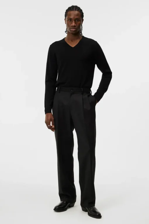 Tops|Knitwear<J.Lindeberg Lymann Merino V-neck Sweater Black